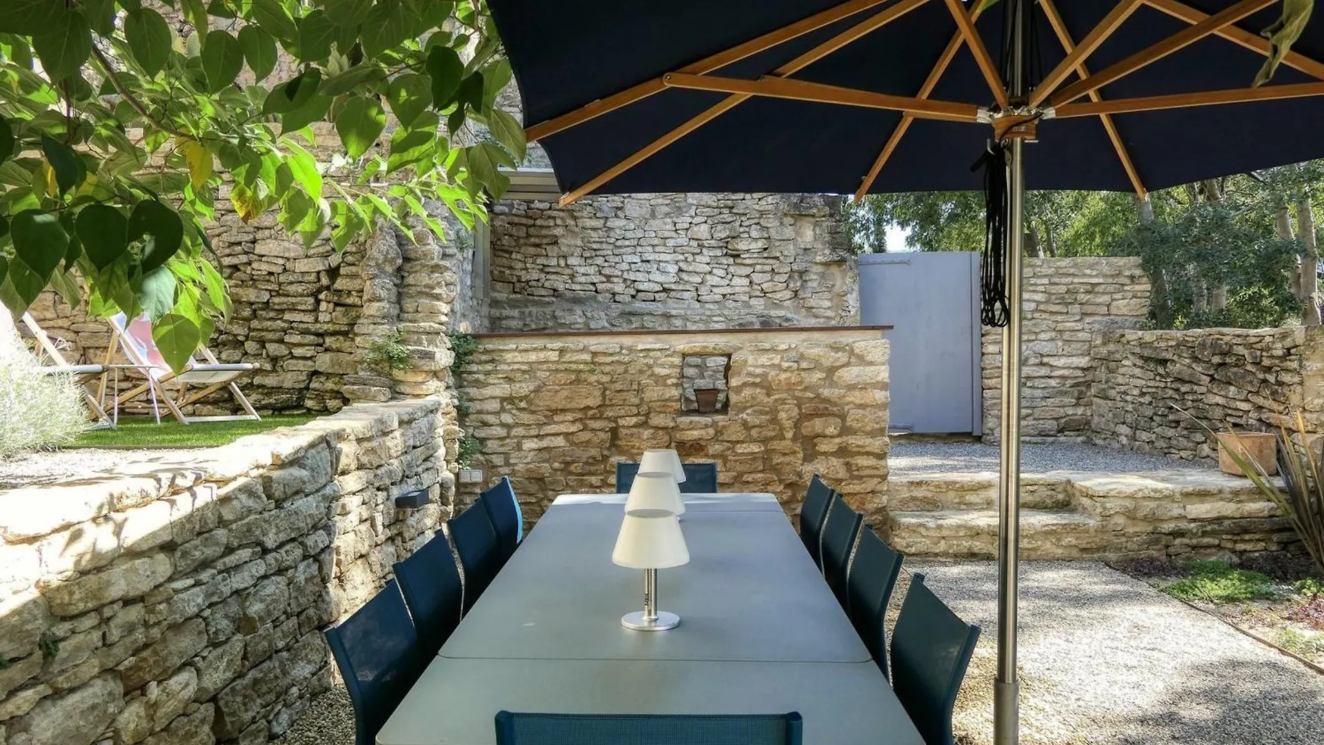 Mas De Luxe A Menerbes : 5 Ch, Piscine Privative, Clim, Animaux Admis, Parking - Fr-1-708-83 Villa 0*,  France