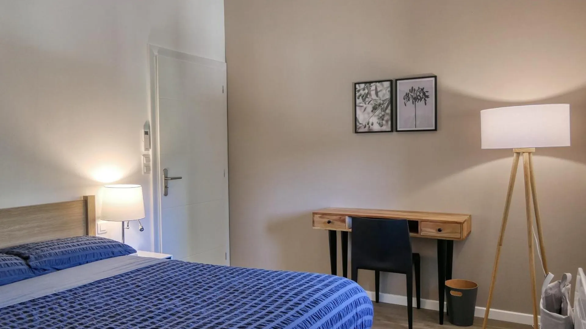 Holiday home Mas De Luxe A Menerbes : 5 Ch, Piscine Privative, Clim, Animaux Admis, Parking - Fr-1-708-83 Villa